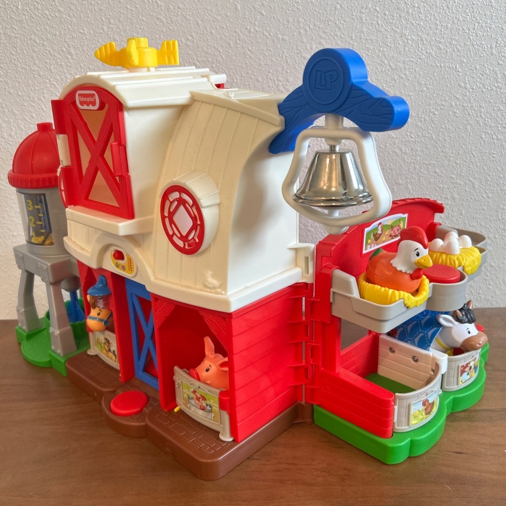 Fisher-Price Little People Caring for Animals Farm Playset with 4 Figures - Picture 6 of 10